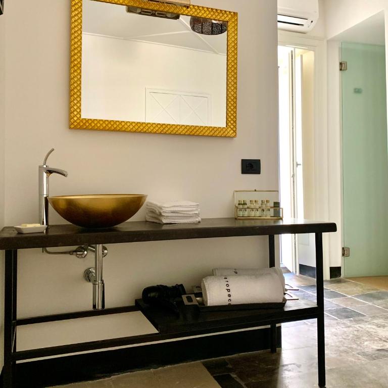 neropece - Double Room with Balcony - 2