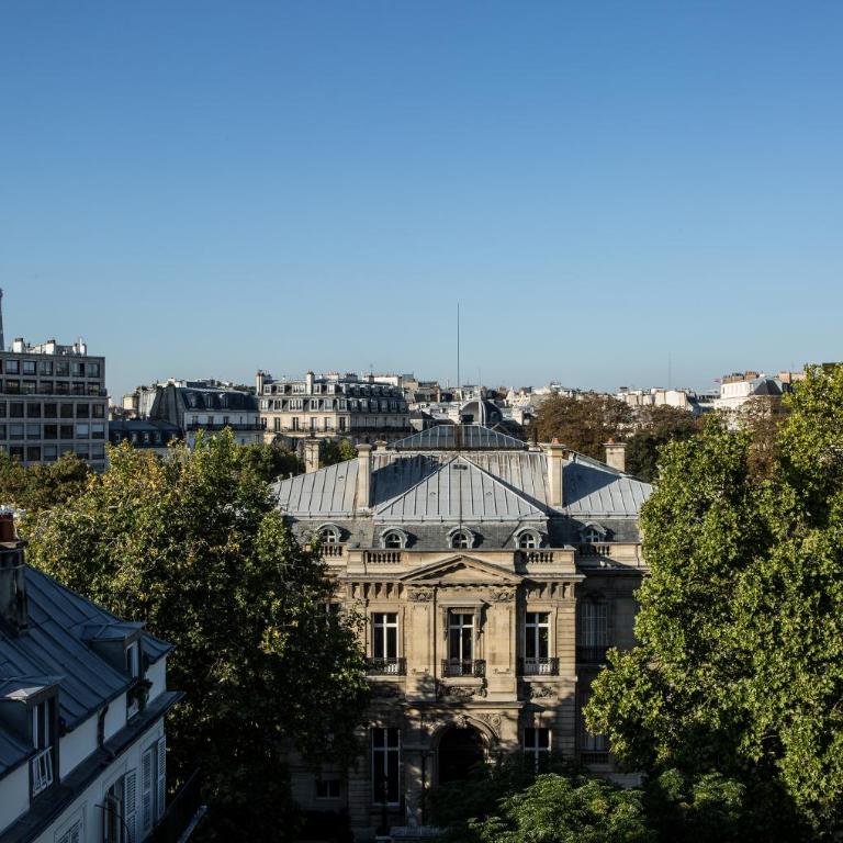 Royal Garden Champs-Élysées - Suite Junior avec Terrasse - Vue sur Tour Eiffel - 4
