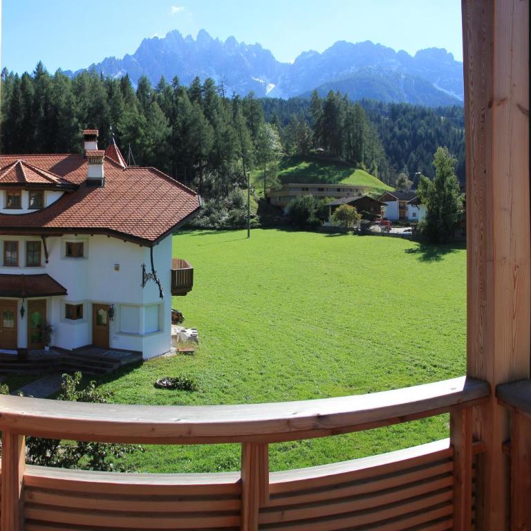 Garni - Hotel Am Burghuegel - Doppelzimmer - 1