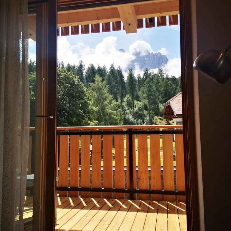 Garni - Hotel Am Burghuegel - Apartment mit Balkon - 8