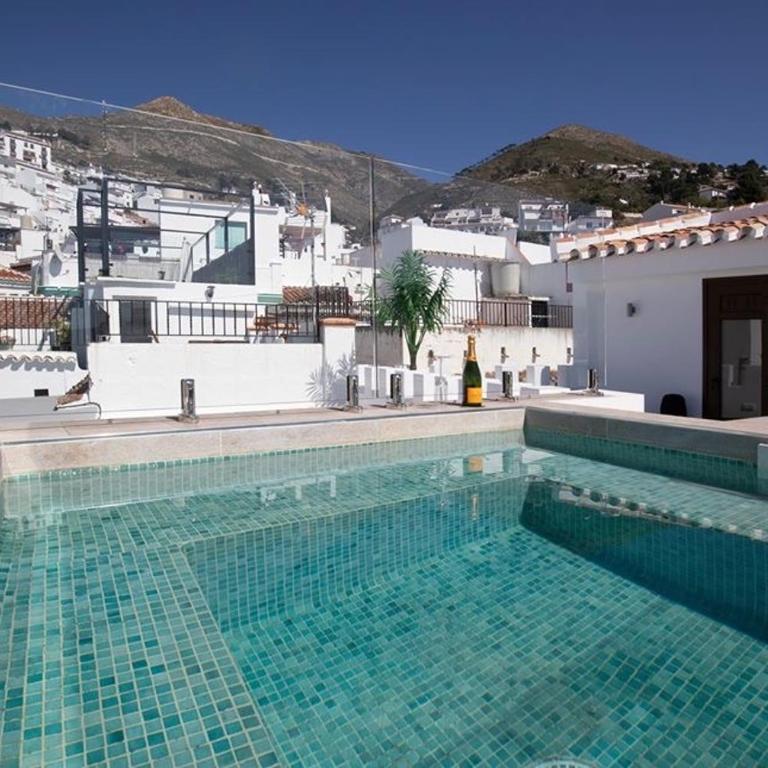 No 17 Competa - Villa Deluxe - 3
