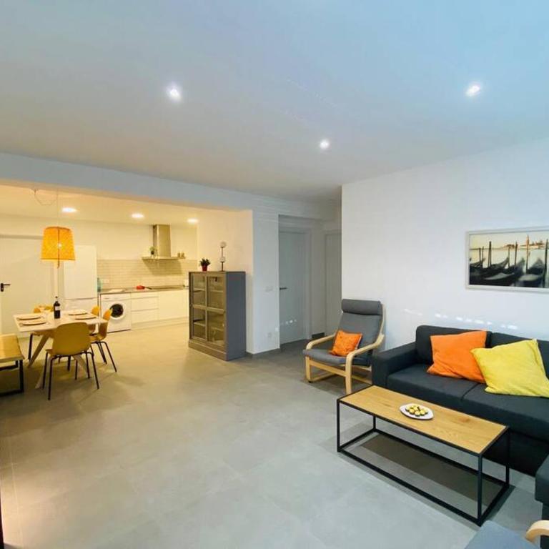 70 M2, APARTAMENTO CERCA DE LA PLAYA, APTO MINUSVALIDOS. - Apartamento de 2 dormitorios - 19