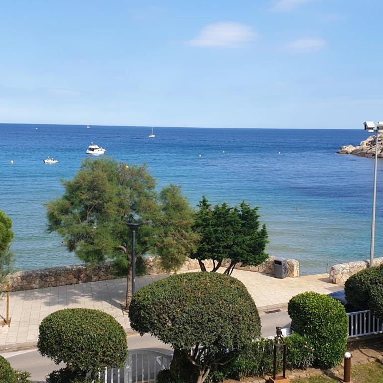 Casa con jardín a 25 metros de la playa. LA T. - Casa de 3 dormitorios - 32