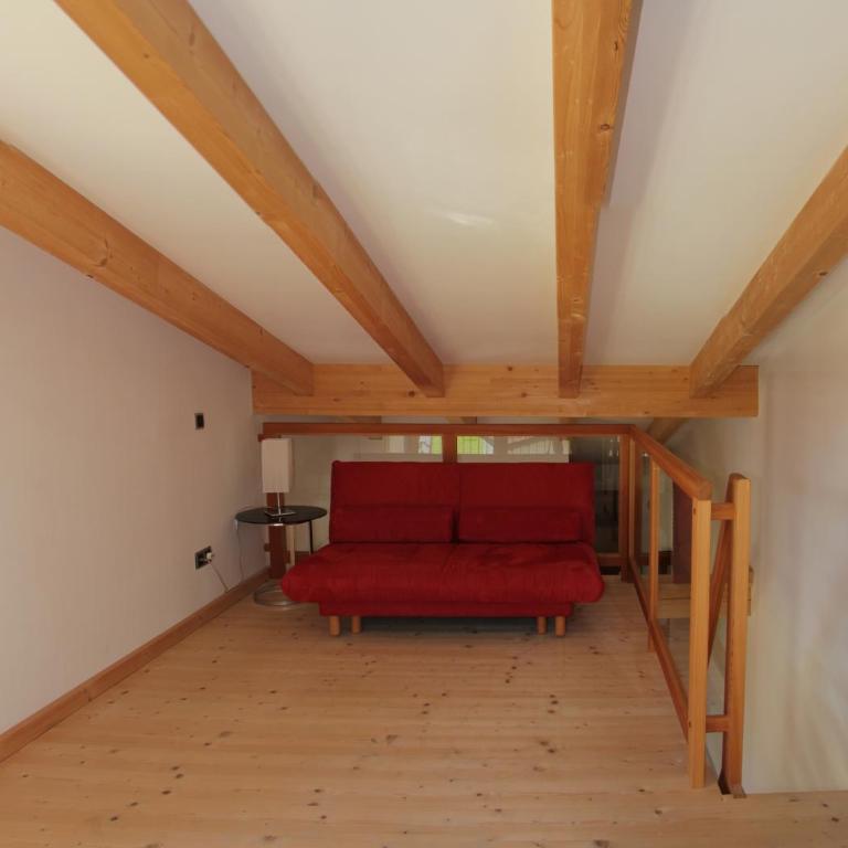 Garni - Hotel Am Burghuegel - Suite mit Balkon - Auf 2 Ebenen - 1