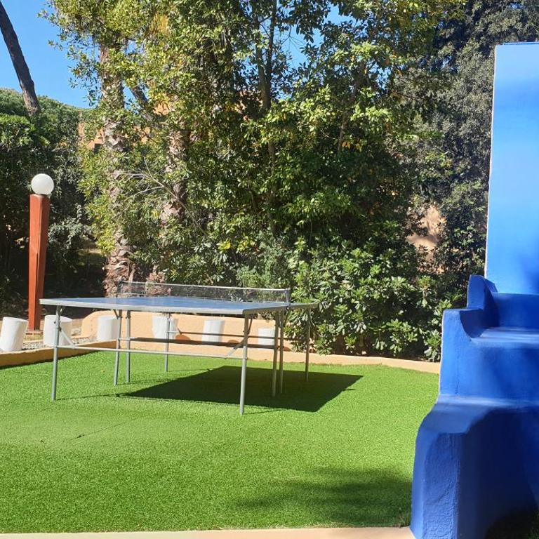 Casa con jardín a 25 metros de la playa. LA T. - Casa de 3 dormitorios - 54