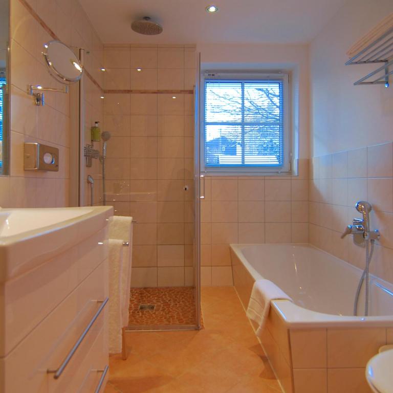Hubertus Apartments - Apartment - 7