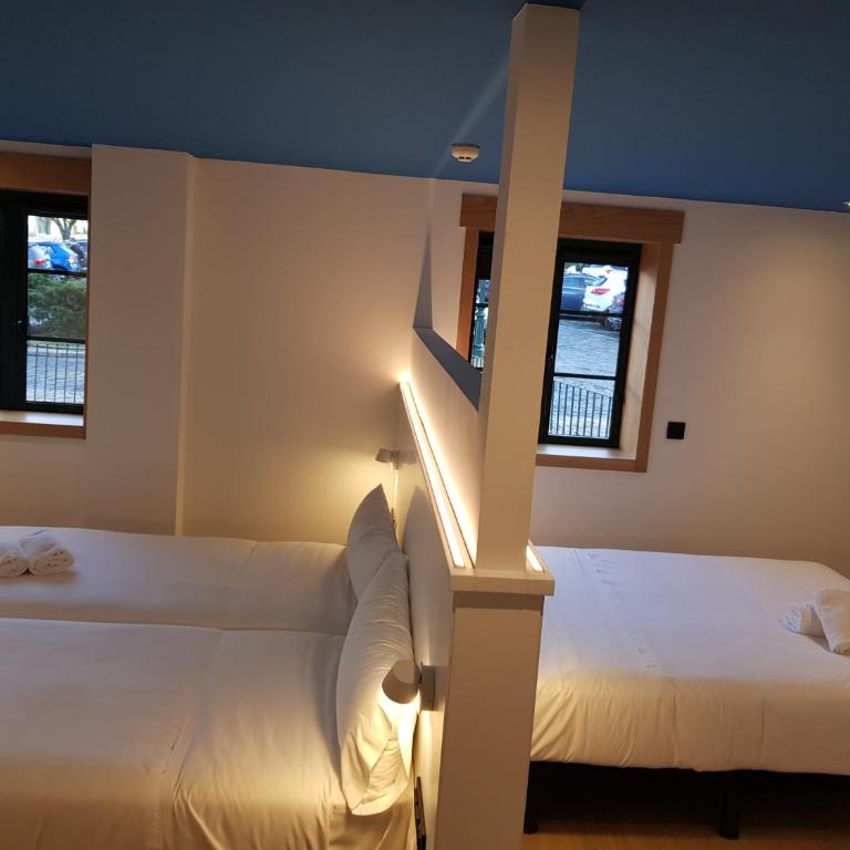 Alameda Rooms Santiago - Standard Family Room - 7