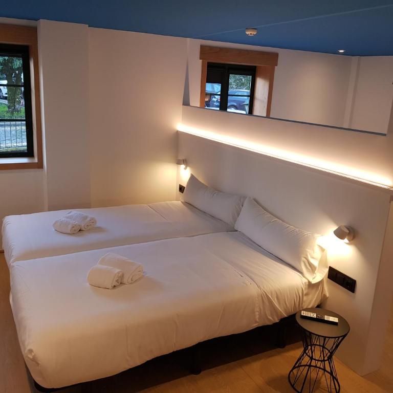 Alameda Rooms Santiago - Standard Family Room - 8