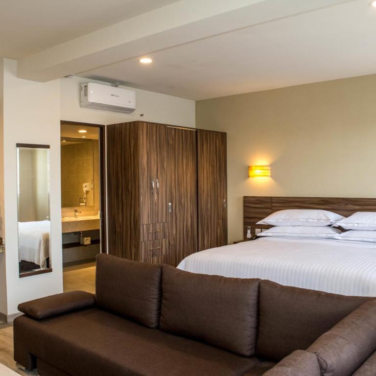Hotel Crown Victoria - Junior Suite - 2