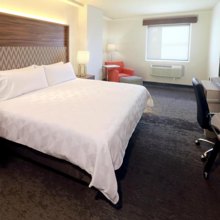 Holiday Inn & Suites Monterrey Apodaca Zona Airport, an IHG hotel - Habitación Estándar - Cama extragrande - 7