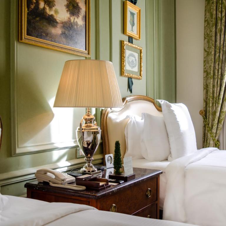 Four Seasons Hotel Firenze - Deluxe Twin Room - 3