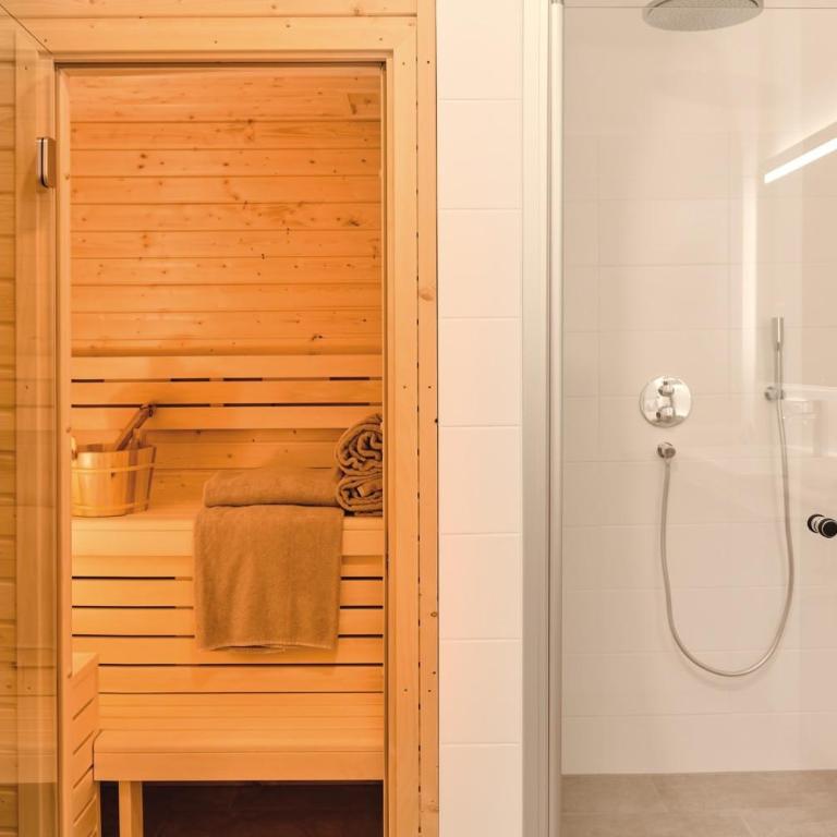 die Tauplitz Lodges - Alm Lodge A13 by AA Holiday Homes - Apartment mit Blick auf die Berge - 5