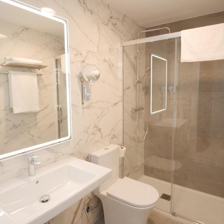 Hotel Ciudadela Pamplona - Habitación Doble interior - 1 o 2 camas - 5