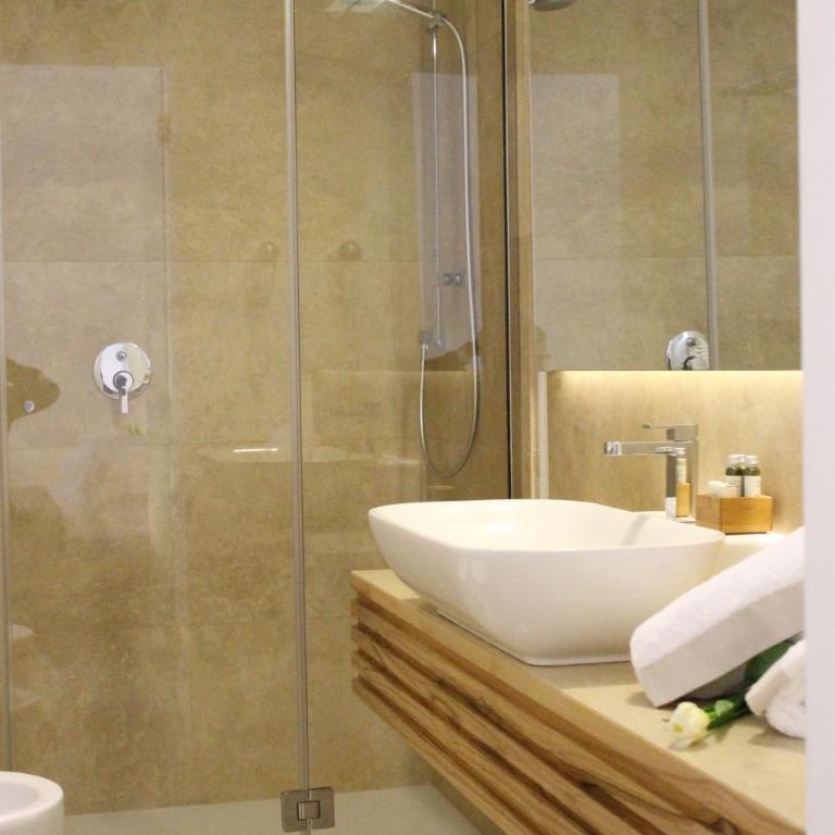 Capperi - Deluxe Double Room - 8