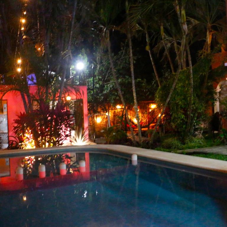 Casa Aluxes Hotel - Estándar - 2 camas - 2