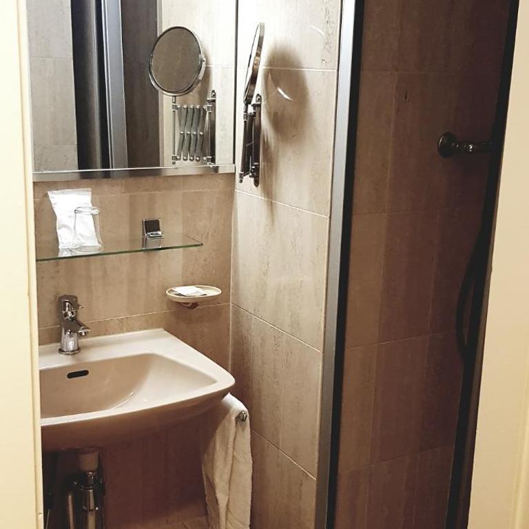 Hotel Century - Chambre Double - 10