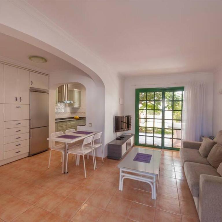 Dúplex con jardín y buenas vistas - Apartamento - 7