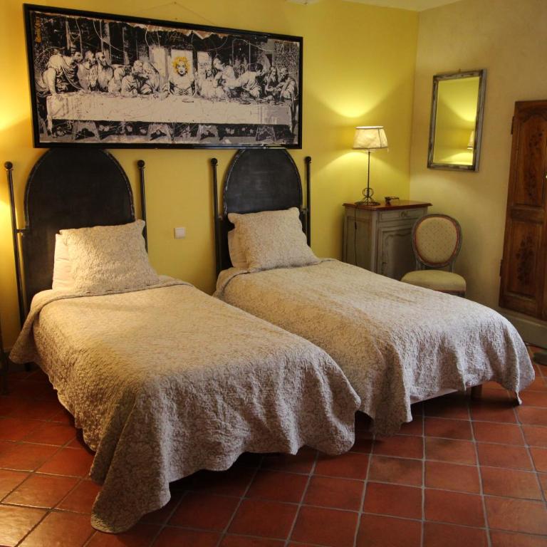 Hostellerie et la parenthese uzes - Chambre Triple - 1