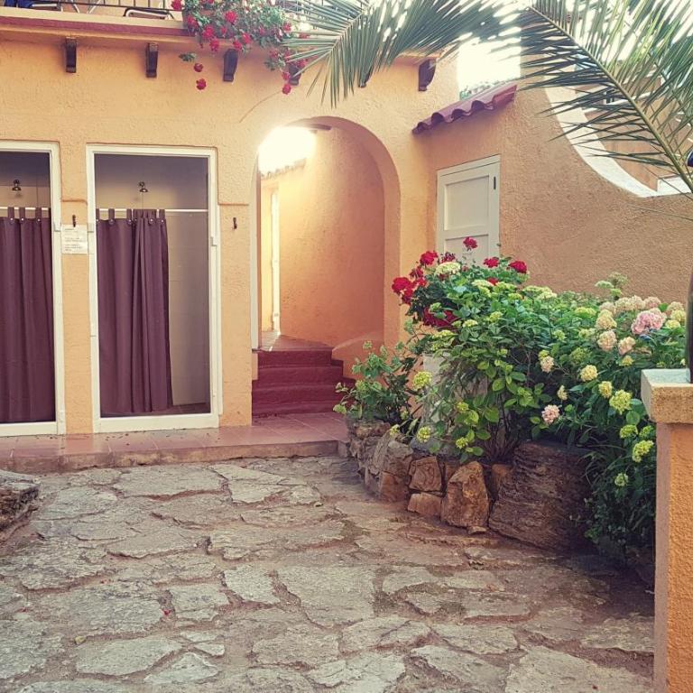 Apartamento con jardín a 11 metros de la playa. B3. - Apartamento de 2 dormitorios - 7