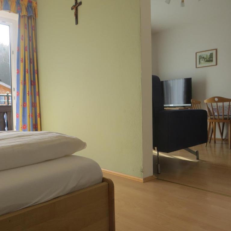 Garni Haus Jagerwirt - Double Room with Balcony - 8