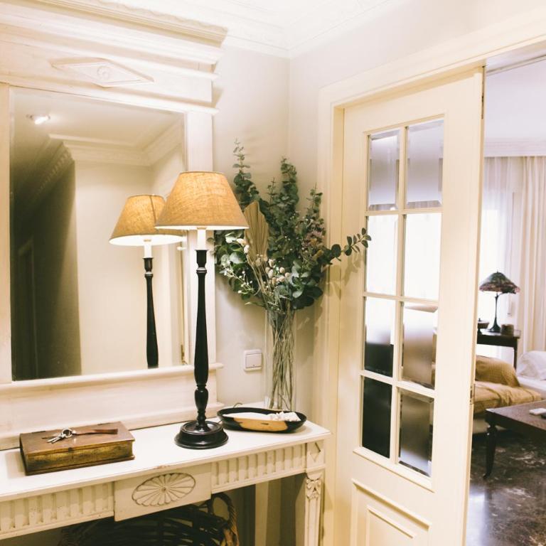 Bright apartment in the city center - Apartment - 39