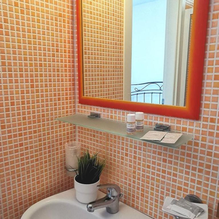 Hotel Bellini - Standard Double Room - 9