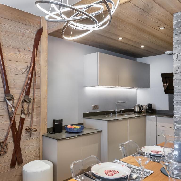 La Suite Appt 101 - Appartement 3 Chambres - 6