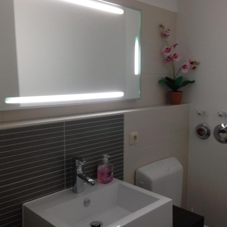 City Apartment in Nürnberg Center - Apartamento - 22