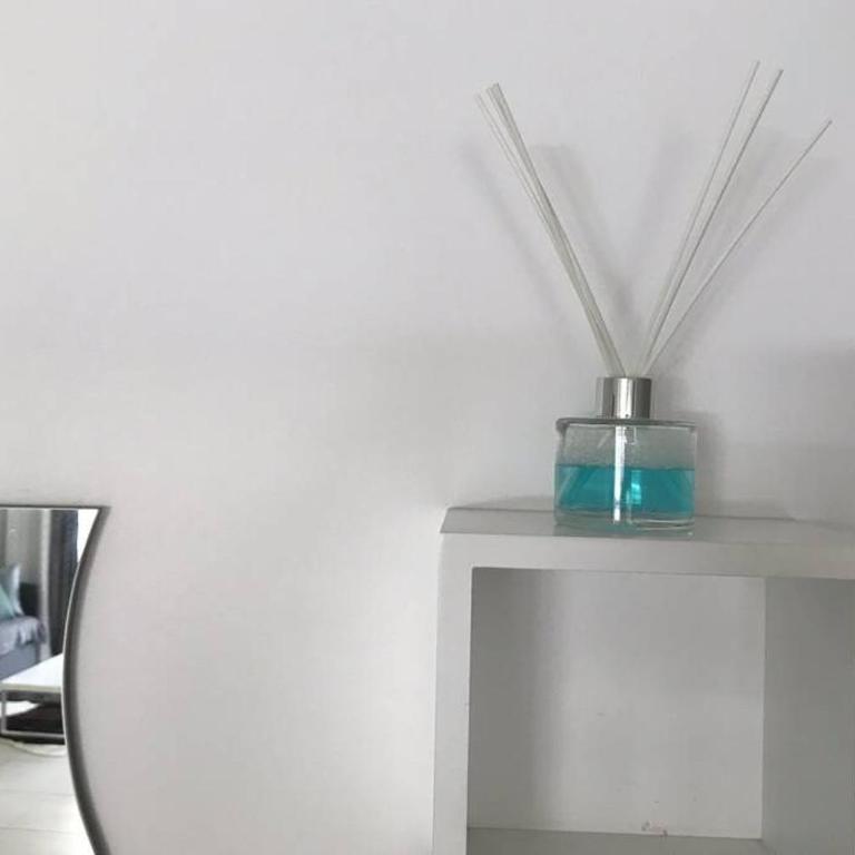 app Le Rocazur avec piscine et parking en bord de mer à 500M du centre ville - Appartement 2 Chambres - 35
