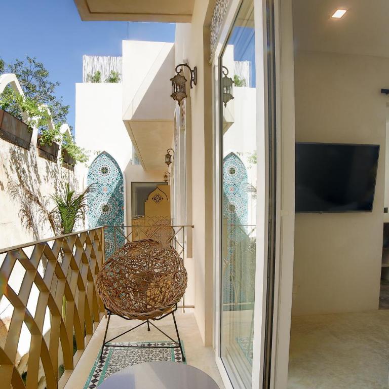 Layla Tulum - Adults Only - Habitación con cama extragrande y balcón - 4