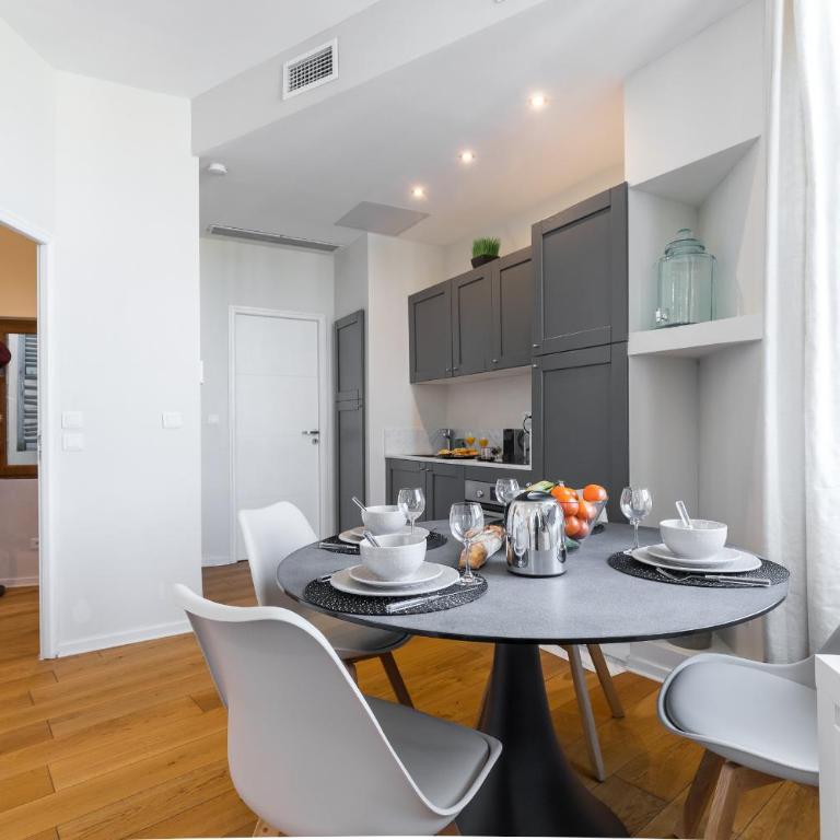 Gorgeous 1 Bdr with gardens view in the Old Town - Appartement - 20