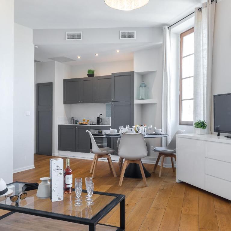 Gorgeous 1 Bdr with gardens view in the Old Town - Appartement - 16