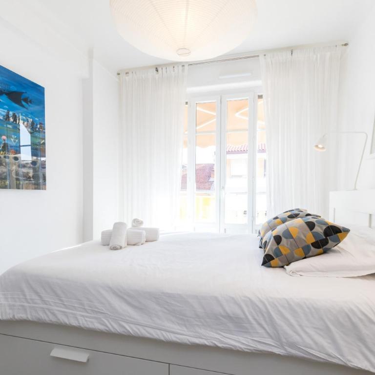 Cosy 1 Bdr near Garibaldi Square - Top Floor & AC - Appartement - 19