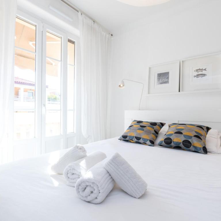 Cosy 1 Bdr near Garibaldi Square - Top Floor & AC - Appartement - 4