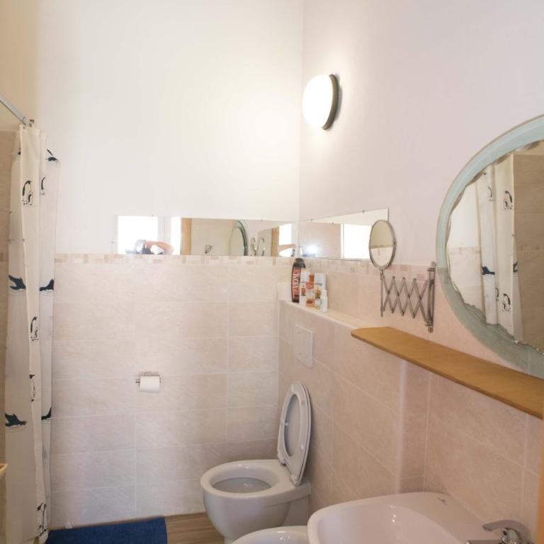 B&B La casa dei gelsi - Camera Quadrupla con Bagno Privato - 4