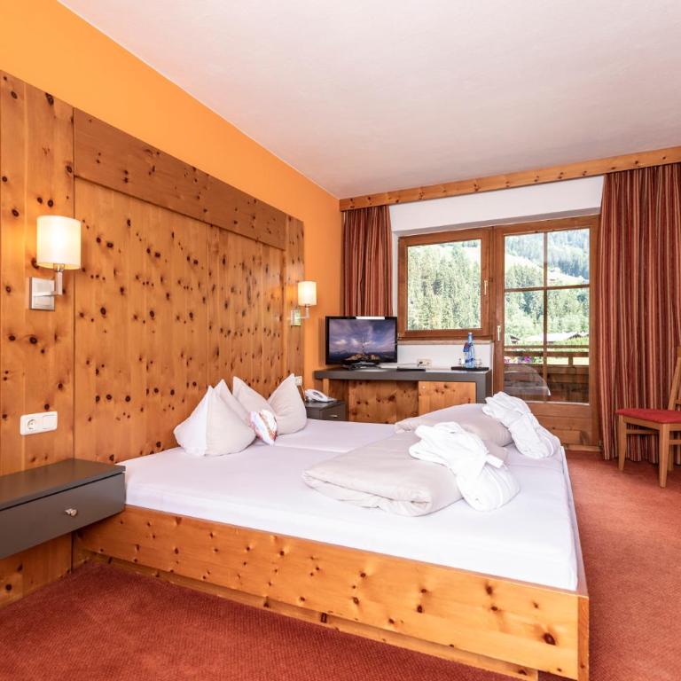 4*S Galtenberg Resort - Zirbenzimmer K1 "Sparstrumpf" - 2
