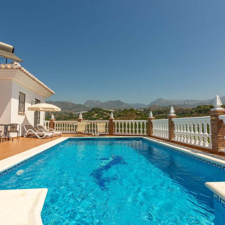 VILLA ANDALUCÍA: cerca de todo, intimidad y espacio - Villa de 3 dormitorios - 7