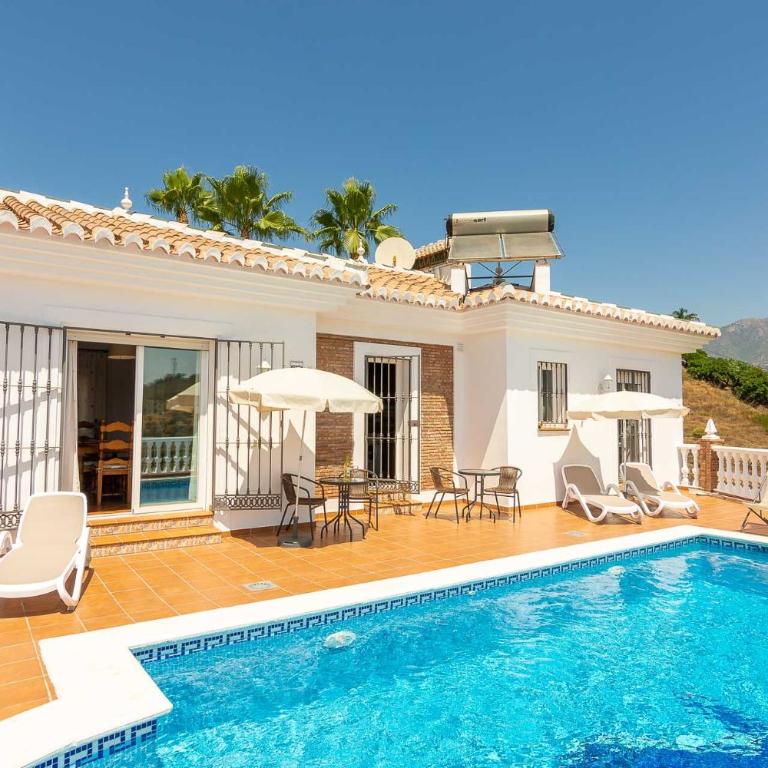 VILLA ANDALUCÍA: cerca de todo, intimidad y espacio - Villa de 3 dormitorios - 11