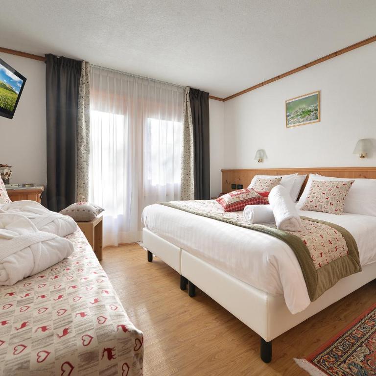 Hotel Bucaneve - Camera Tripla Standard - 1