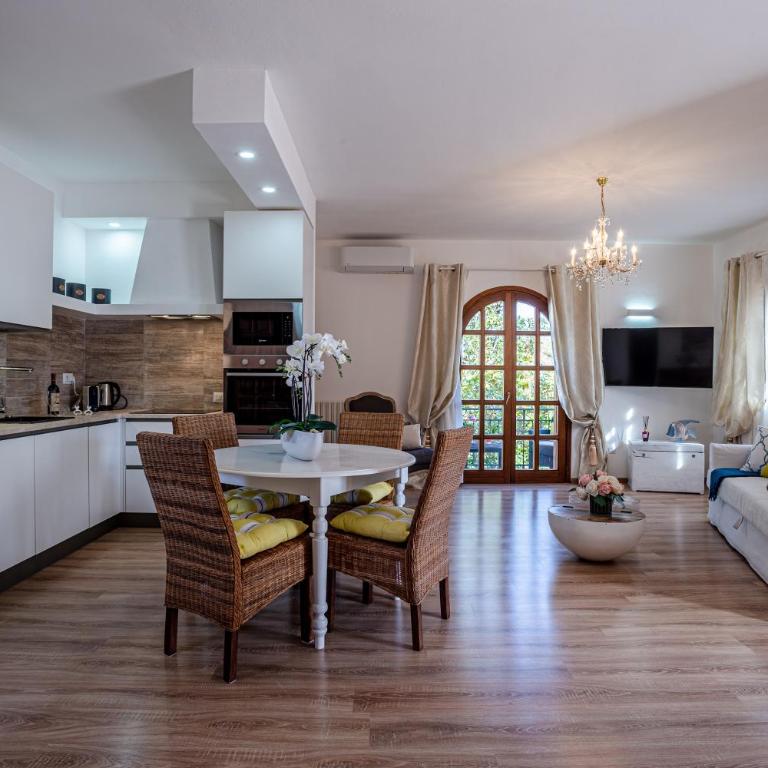 Appartamento San Teodoro centro - Appartamento con 2 Camere da Letto - 1