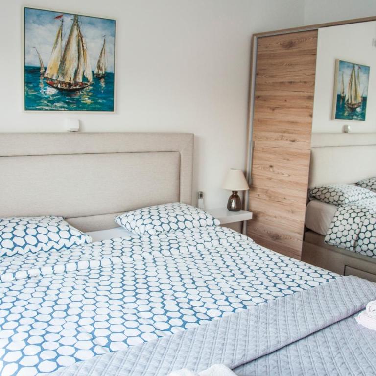 Beach Apartments - Apartment with Sea View - 7