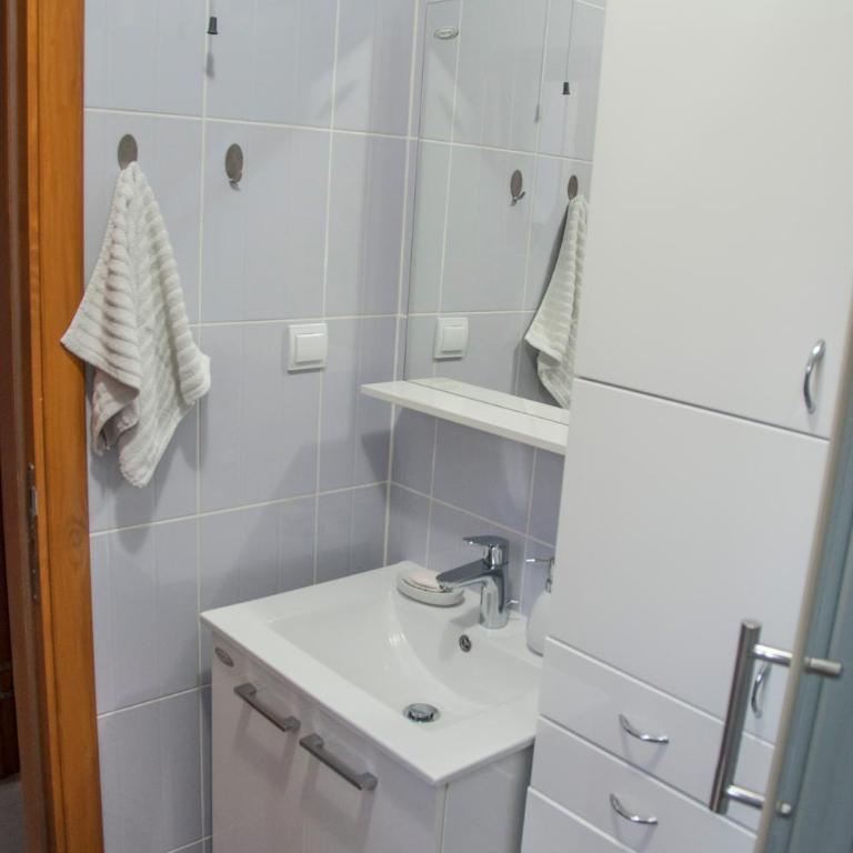 Beach Apartments - Apartment with Sea View - 10
