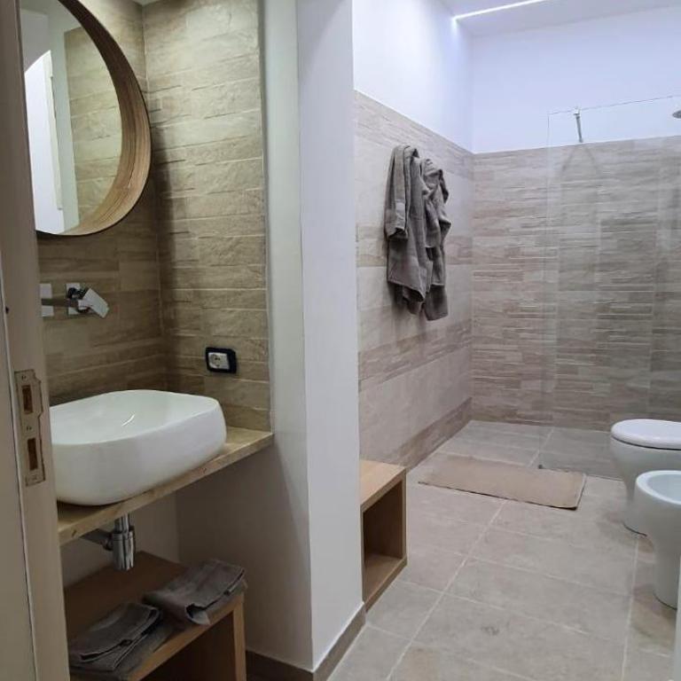 Al Cortile del Re Luxury Home - Two-Bedroom House - 32
