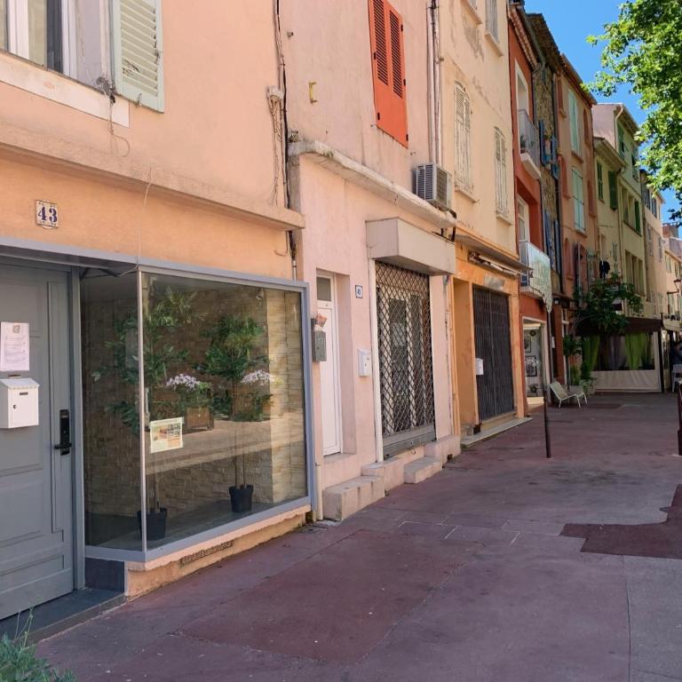 Excellent Studio au cœur historique de Fréjus - Appartement 1 Chambre - 18