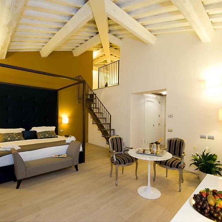 Relais Dell'Olmo - Camera Familiare - 4