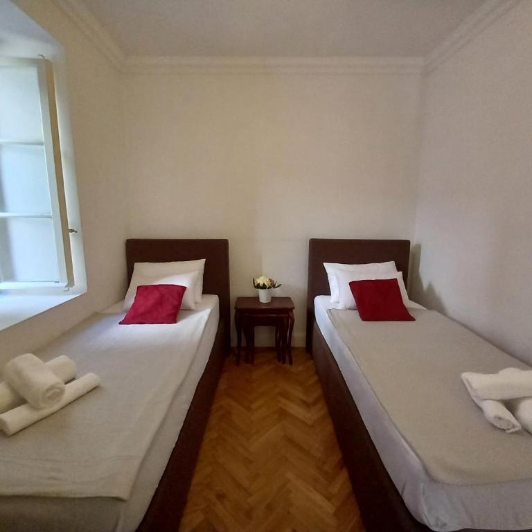 Old Town Sea Gate Apartment - Three-Bedroom Apartment - 20