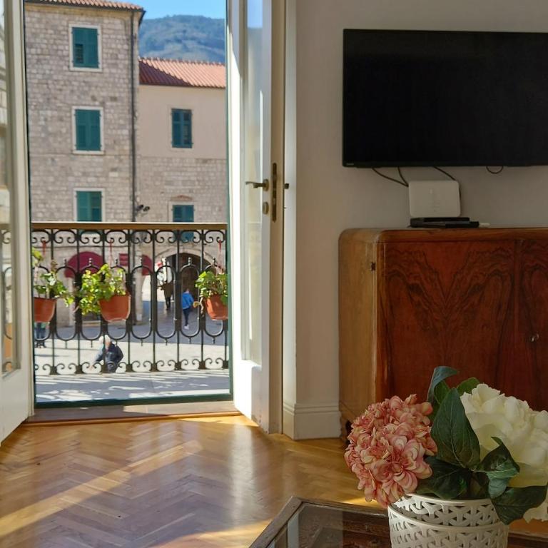 Old Town Sea Gate Apartment - Three-Bedroom Apartment - 1