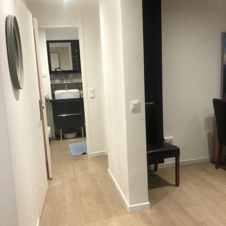 F3 AVEC PARKING ROUEN COTE DOCK76 - Appartement 2 Chambres - 10