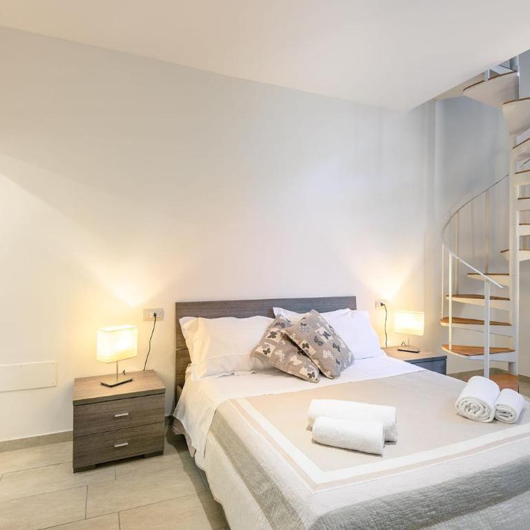 Duomo Confort Suite - Duplex Apartment - 9