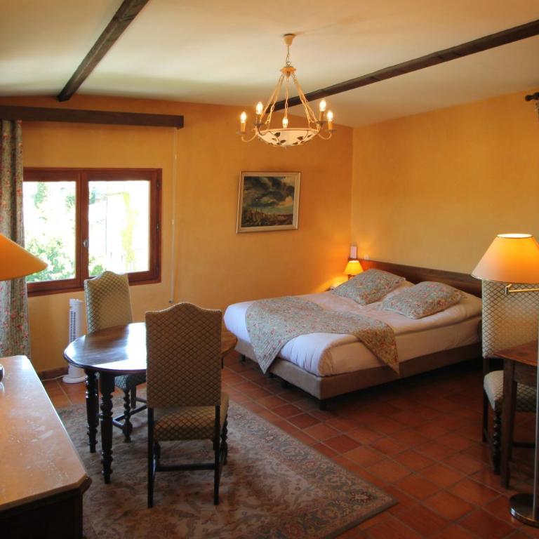 Hostellerie Le Beffroi - Chambre Double Supérieure avec Baignoire - 10